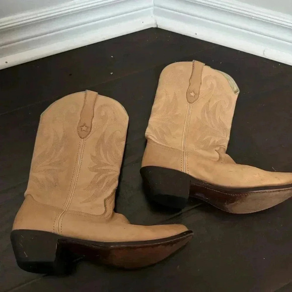 Leather cowgirl boots 7.5 signed - Picture 2 of 6